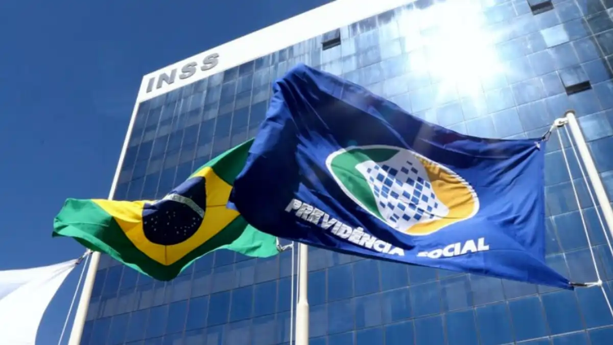 STF mantém decisão contra revisão da vida toda do INSS
